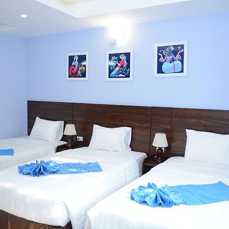 Hanoi Luxury House & Travel Exteriör bild